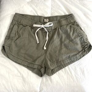 Roxy green linen shorts women’s small